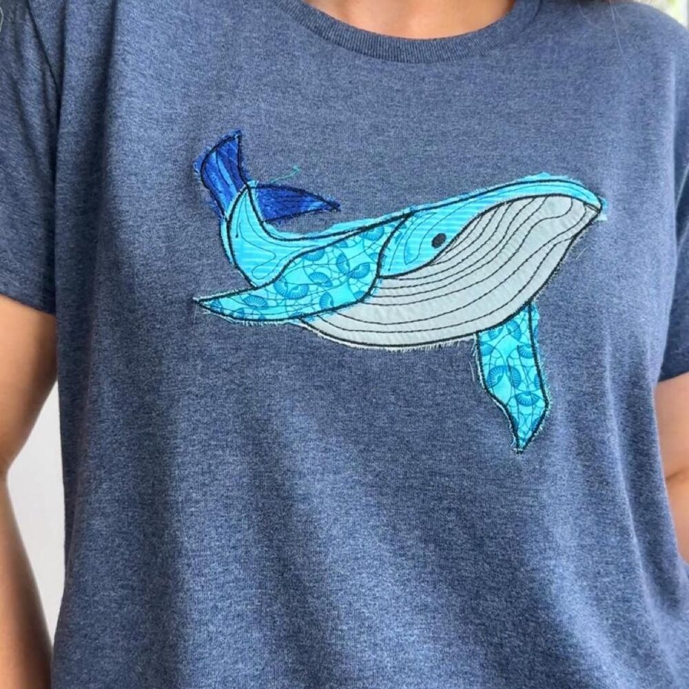 100% Cotton NWT humpback whale embroidered patchwork applique graphic tee